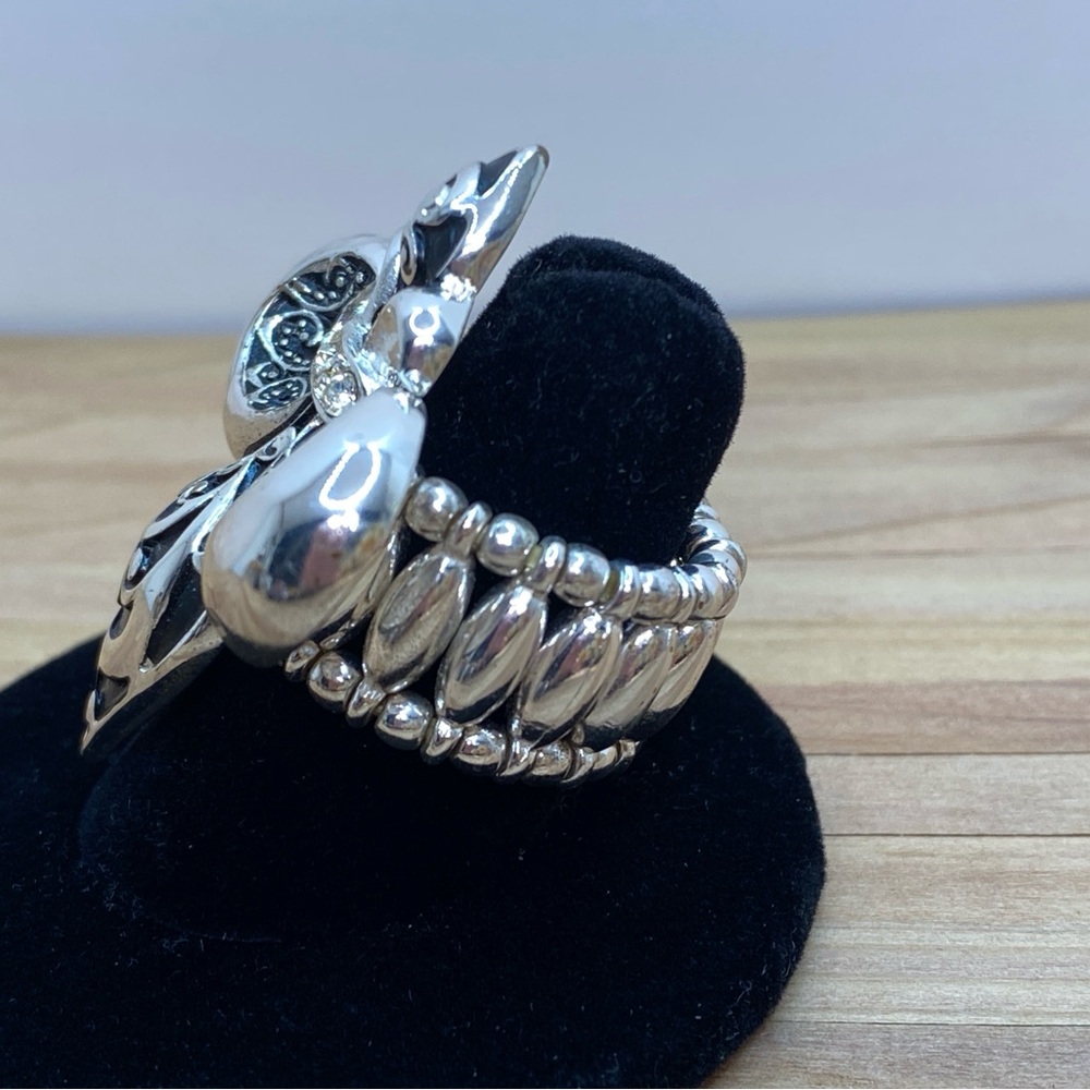Fleur De Lis Ring - Picture 2 of 3